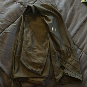 Under Armour leggings with cut out bottom. Black, size small.